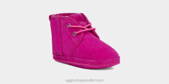 esteva neumel UGG 20TJ2018 bebê