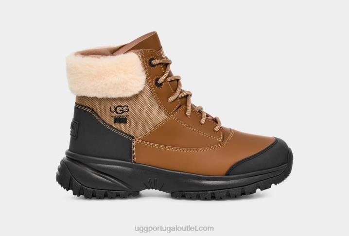 castanha Yose fluff v2 UGG 20TJ562 mulheres
