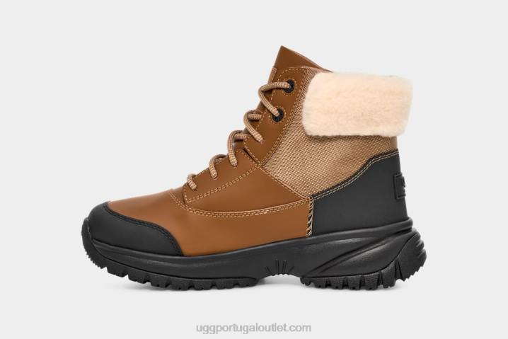 castanha Yose fluff v2 UGG 20TJ562 mulheres