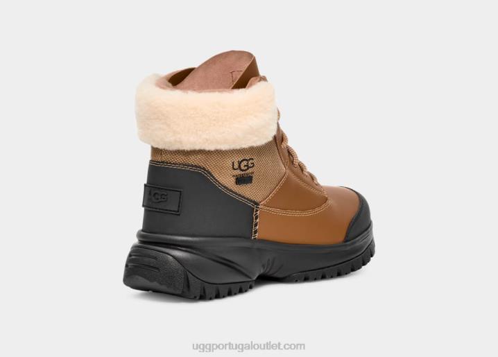 castanha Yose fluff v2 UGG 20TJ562 mulheres
